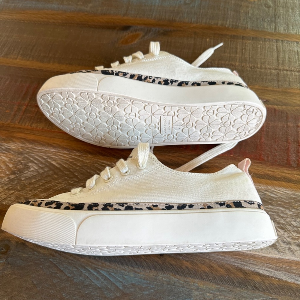 🔥👟👟KATE Spade! Kaia Leopard Print Trim Canvas Sneakers in cream-NEW!!👟👟🔥 - Picture 3 of 16